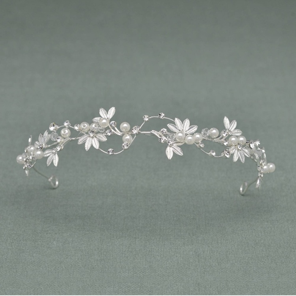 Wedding crown / hair piece